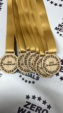 Load image into Gallery viewer, Graduate  Medal x 10,20,50 and 100 pack
